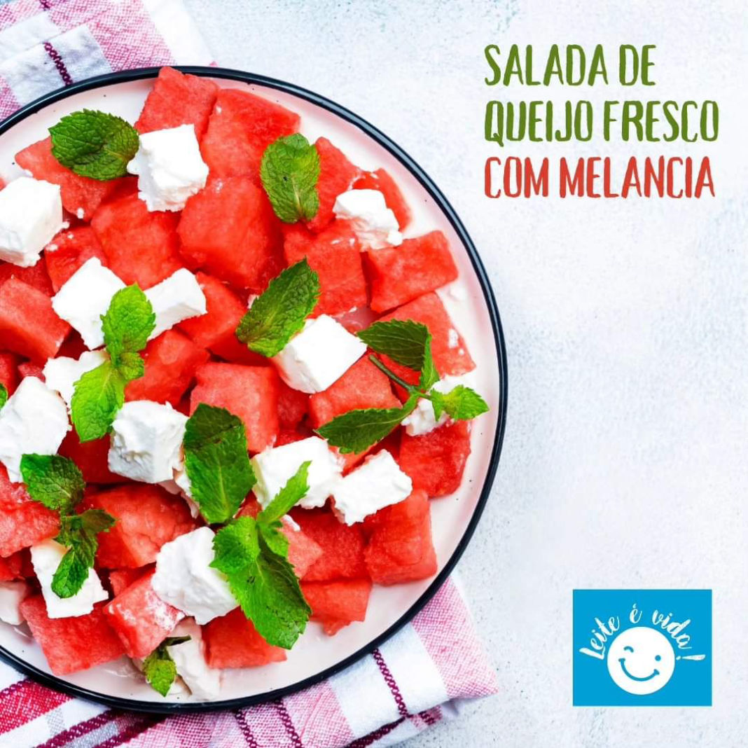 salada de queijo fresco com melancia